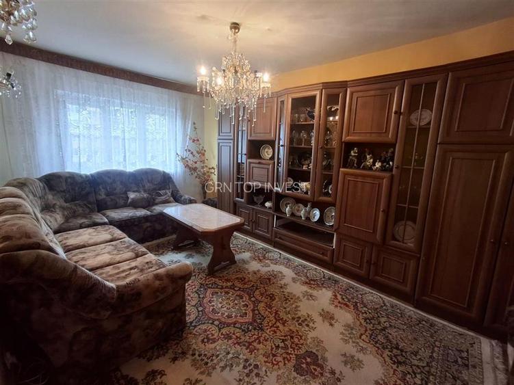 Apartament 3 camere decomandat si balcon Vasile Aaron - 11