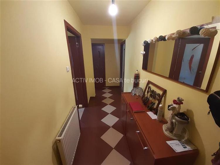 Resita, 2 Cam. Dec., Mobilat+Utilat, Parter Inalt, Micro 4 - 9