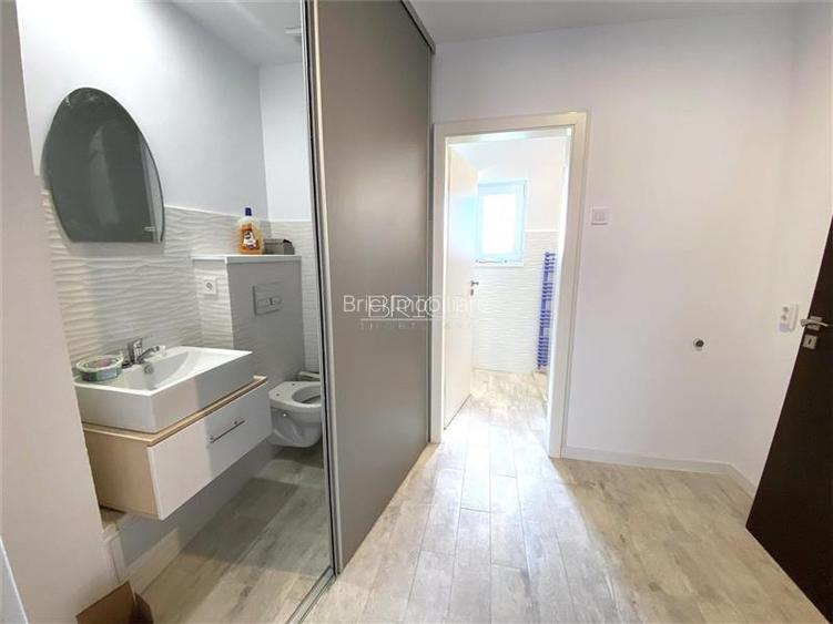 Birou/ spatiu, 25mp, cu Parcare si balcon, zona Avram Iancu - 4