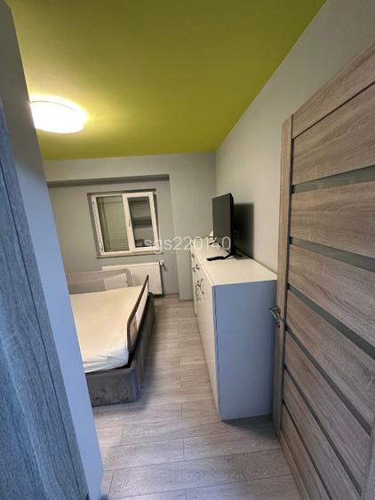 Apartament decomandat, 2 camere și balcon închis, etaj 4  zona Dâmbovița - 12