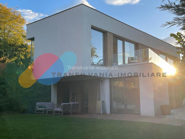 Casa 4 camere, 200mp, smart + panorama superba - zona Wonderland - 14