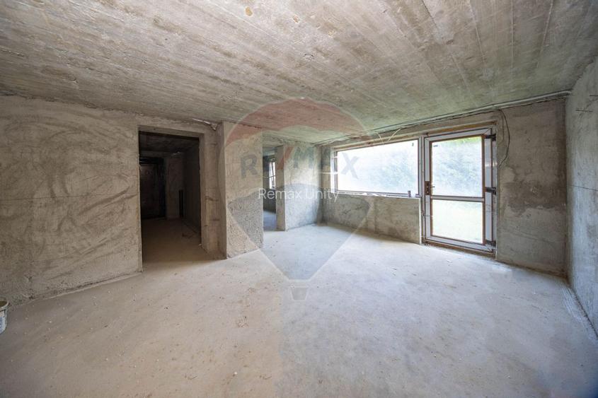 Casă / Vilă cu 8 camere / 7 bai de vânzare, Moieciu de Jos - 14