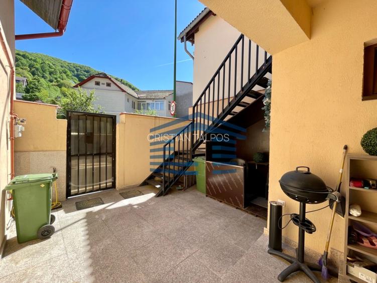 Apartament 2 Camere  cu curticica - Schei - Utilitati fixe - cat friendly - 9