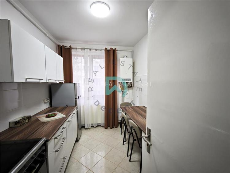 Închiriere 2 camere, Piața Teatrului, Brasov - 13