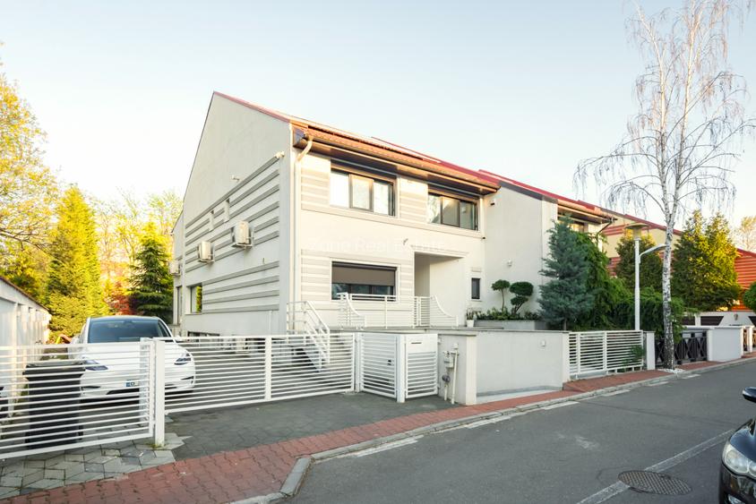 Vila Titan de vanzare - O proprietate care va depăși orice așteptare! - 11