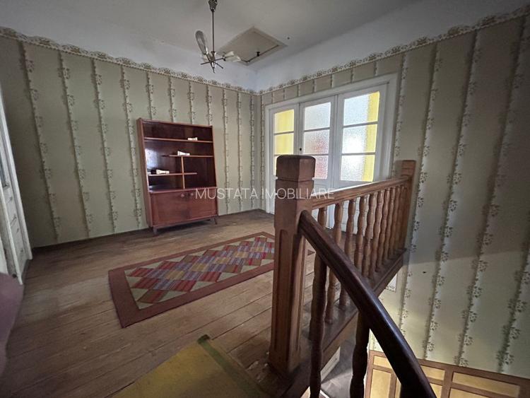 -- COMISION ZERO -- Casa P+1, Strada Scolilor nr 5 - 8