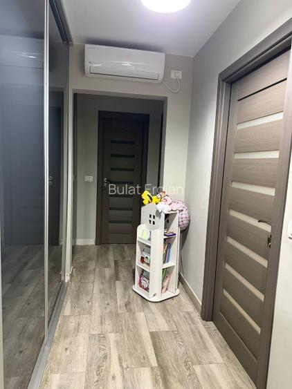 Vând apartament 3 camere Abator , zona Far - 2