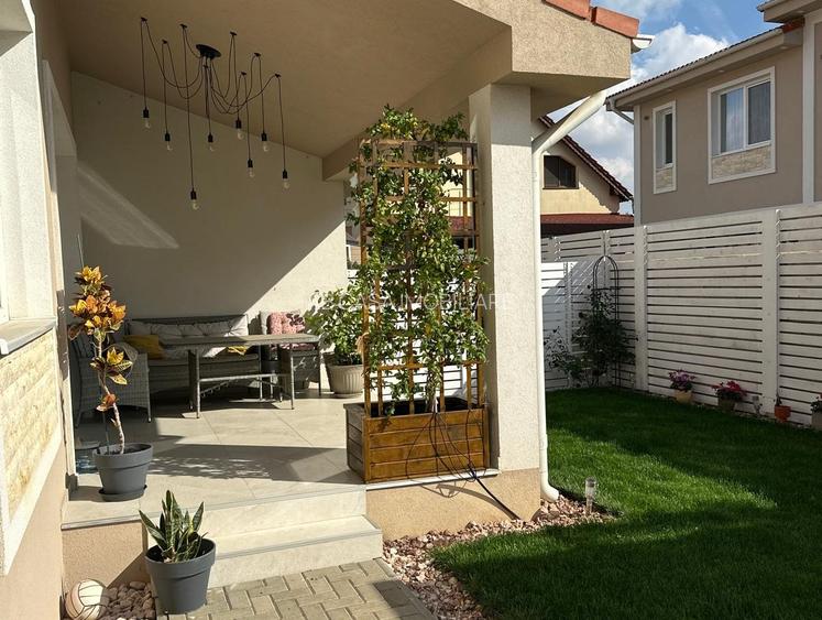 Duplex superb, P+E, 120 mp, 5 camere, 3 băi, bine poziționat, Giroc, comision 0% - 33