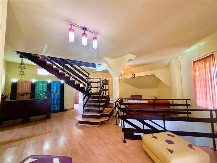 Vila Impunatoare cu Piscina pentru Familie sau Investitie Turistica - 26