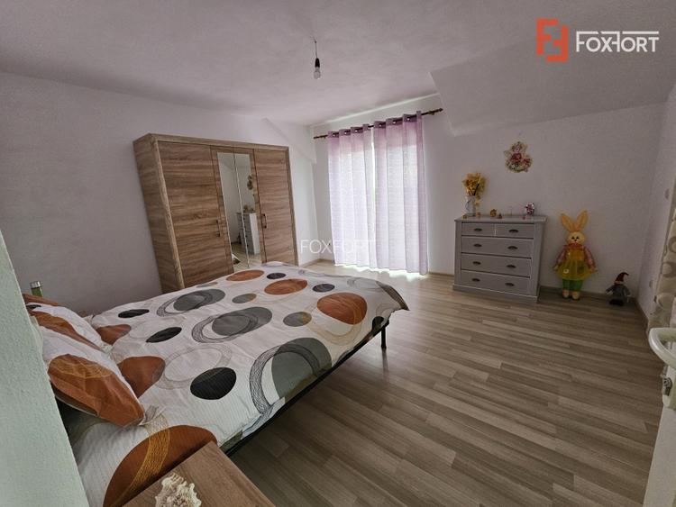 Casa individuala cu 7 camere, spatioasa in Sofronea - 15