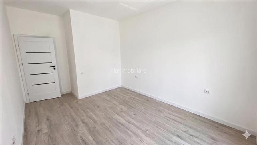 Apartament FINISAT 3 camere 56.1mp, terasa 26.6mp, Floresti, str. Eroilor - 5
