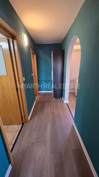 Apartament 3 camere cu vedere spectaculoasă – Piața Victoriei | Calea Victoriei - 13