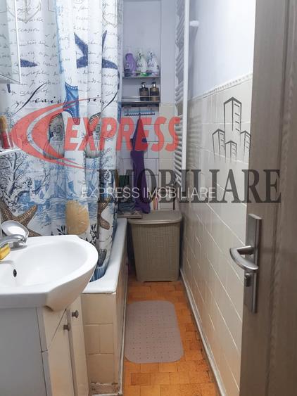 Dristor, Ramnicu Valcea, Scoala Mihai Botez - 2