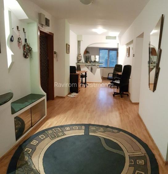 Apartament trei camere decomandate, mobilat si utilat, etaj unu, ultracentral - 2