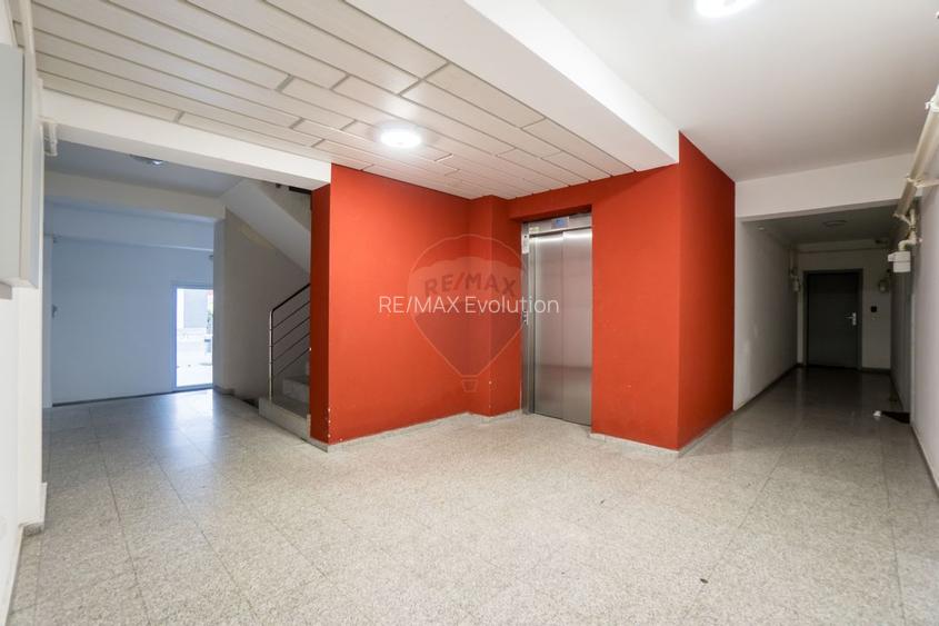 Apartament 3 camere cu 2 locuri de parcare si boxa Coresi - 20