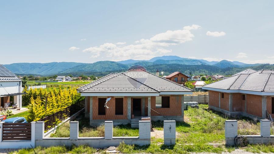 Casă individuală pe un singur nivel, la roșu, teren 500 mp – Cristian - 23