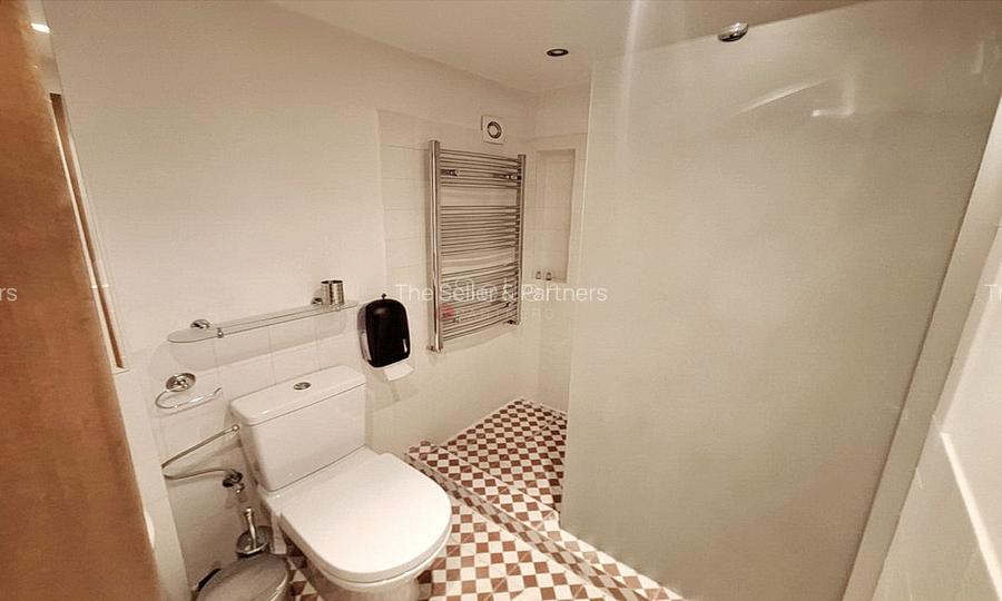 Casa saseasca cu teren generos - 20