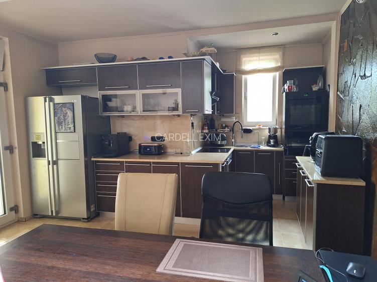 Casa ultracentrala - 10