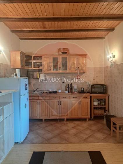 Casă vacanta 2007 Izvoarele Valenii de Munte teren 3000 mp - 7