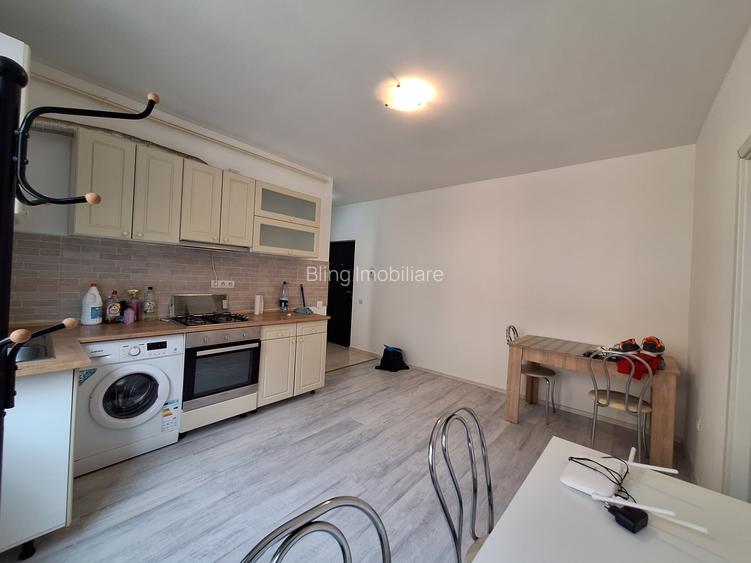 Apartament cu 2 camere, 39 mp, balcon, strada Eroilor - 3