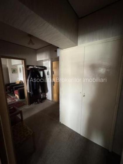 Pantelimon/vis a vis Mega Mall,ap 2 camere,57mp,95.000euro - 5