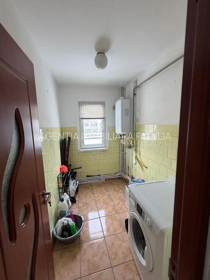 Vanzare apartament cu 4 camere in Micro 39b( k-uri), etaj 1, - 14