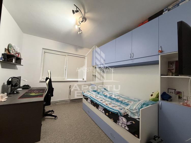 Apartament cu 3 camere,semidecomandat,centrala proprie ,zona Girocului - 7