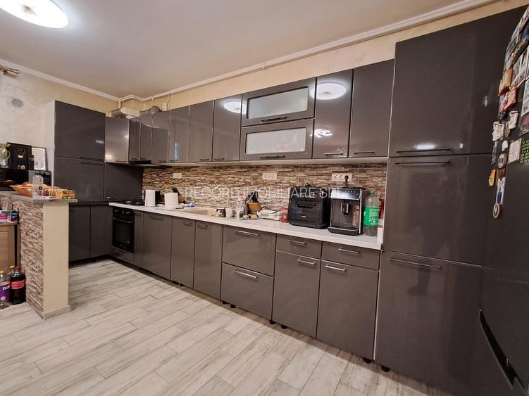 Apartament 4 camere sup.utila 92,46 mp,garaj subteran COLUMNA VIVO - 4