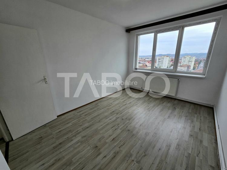 Apartament decomandat de vanzare cu 3 camere balcon zona Mihai Viteazu - 16