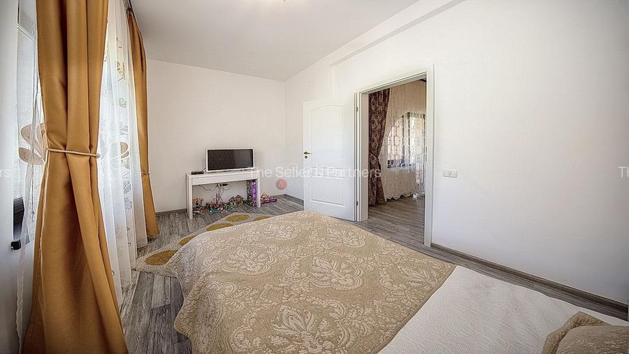 PROPRIETATE DEOSEBITA - LIZIERA PADURII - 40