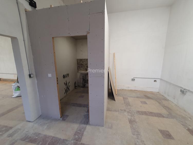 Spatiu 70 mp, 420 euro/luna - 2