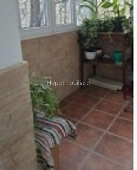 Berceni - Apartament 3 camere , 2 bai, decomandat - 6