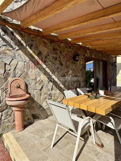 Casa de 4 camere , zona Tractorul - 21