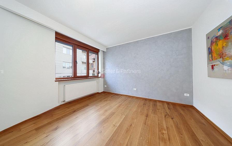 Apartament deosebit intr-o vila situata pe Dealul Cetatii - 7