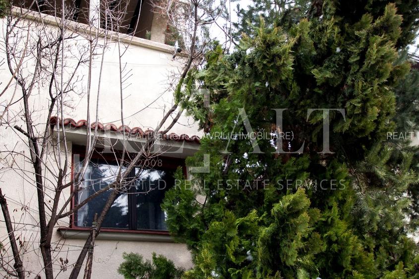 Inchiriere casa, vila 5 camere | Arhitectura deosebita, Curte | Stefan cel Mare - 36