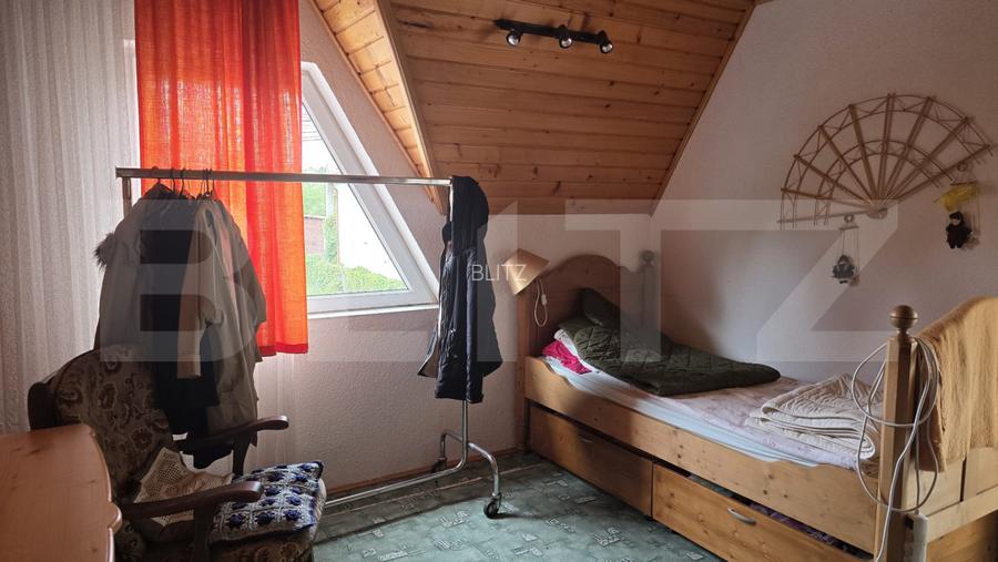 Casa 5 camere , 300 mp;  Teren - 2000 mp . Viile Satu Mare - 8