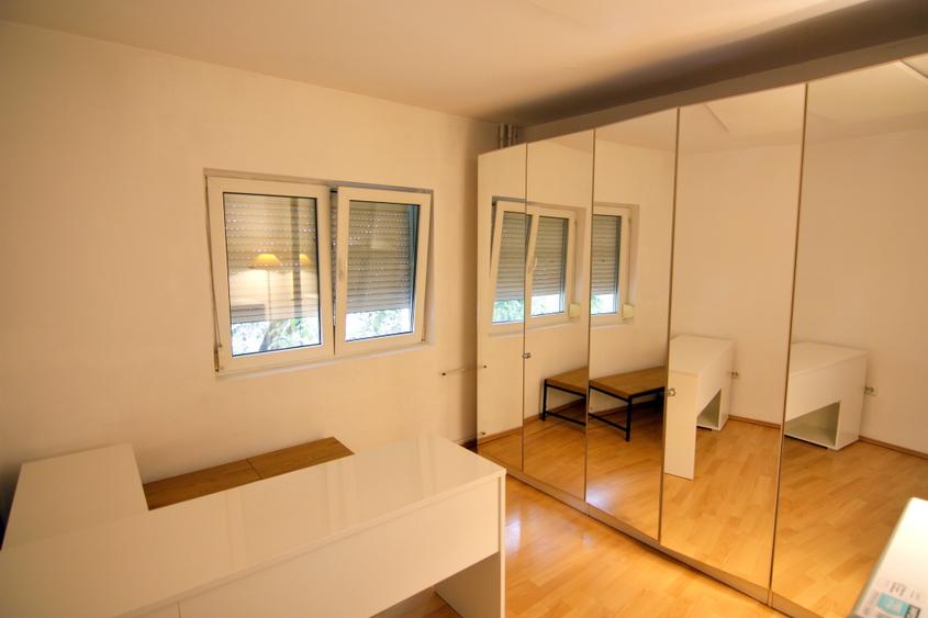 Apartament 3 camere, complet mobilat si utilat, in conditii excelente