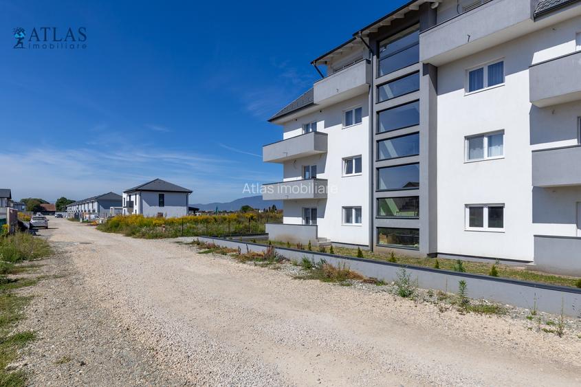 Garsonieră deosebita la mansarda, 34 mp, terasa, parcare, panorama Piatra Mare - 2