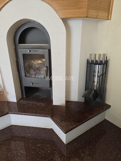 Casă cu grădină in zonă centrală - 11