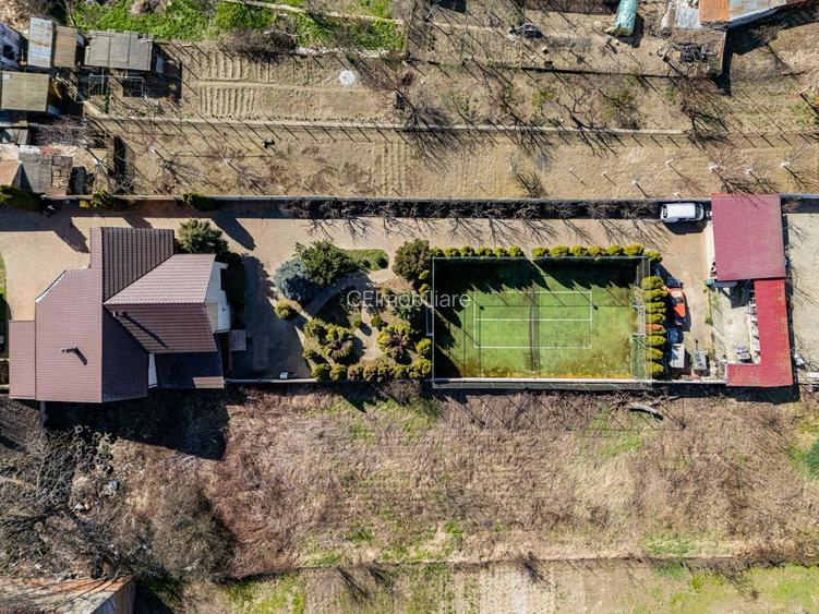 Casa deosebita cu teren de sport in zona semi centrala in Lugoj - 4