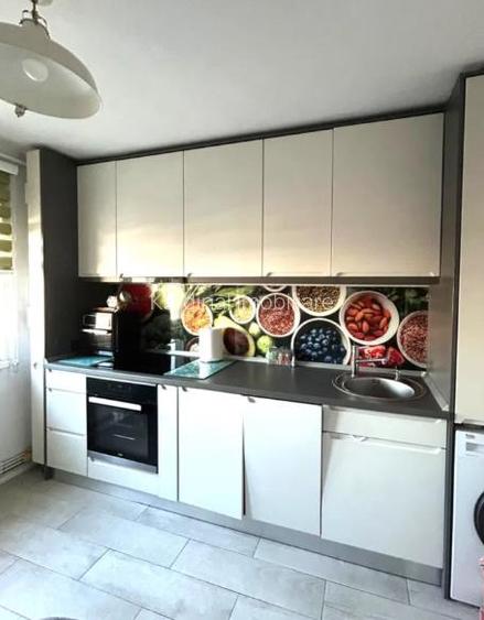 Apartament 2 camere decomandat etaj 3  Aurel Vlaicu - 9