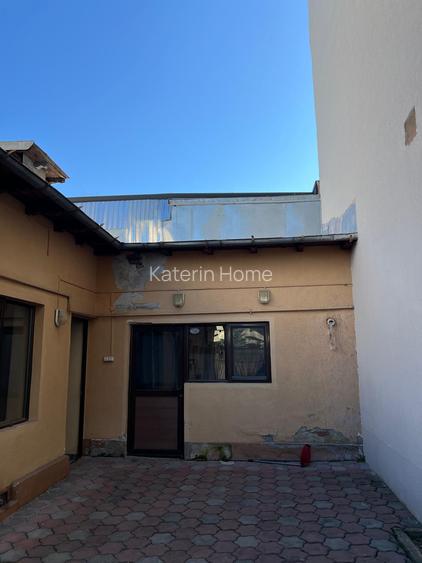 De vanzare: Casa cu 3 camere in zona centrala a Ploiestiului - 2