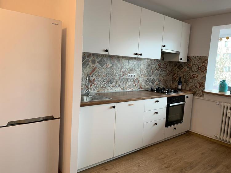 Apartament 2 camere renovat recent langa metrou Basarab - 12