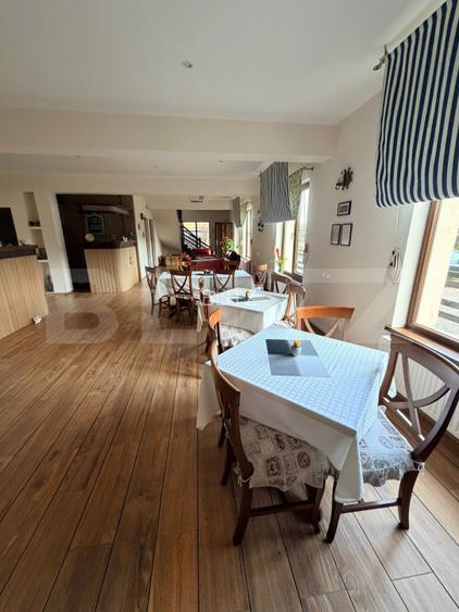 Vila / Pensiune de vanzare in Tohanu Nou – la doar 4 km de Castelul Bran  - 4