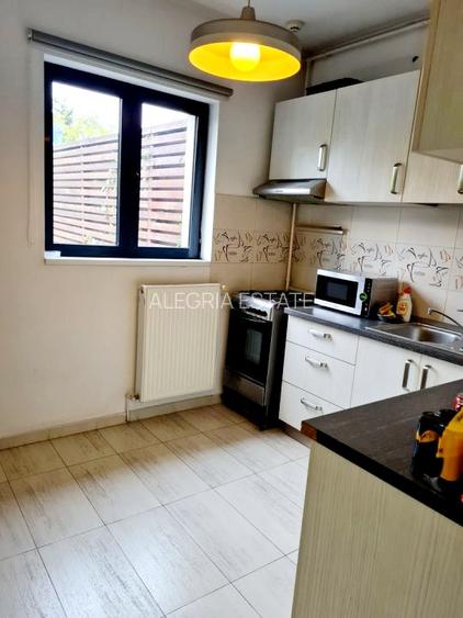 Cladire Birouri-Eroii Revolutiei - 11