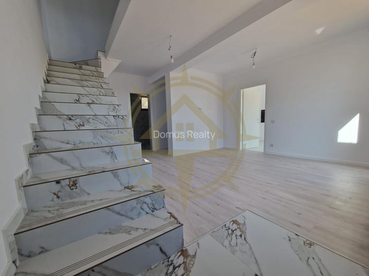 DOM00282 - Casa 4 camere duplex cu perete dublu - 3