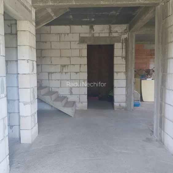 Casă în construcție (la roșu), 170 mp utili, teren 680 mp - 3