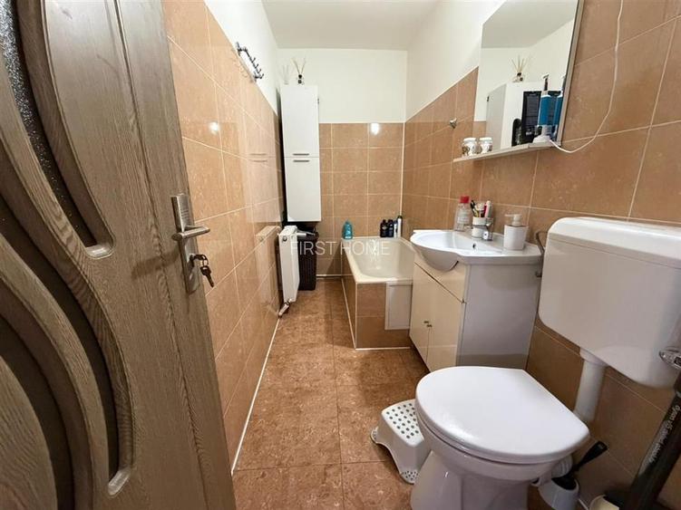 Apartament 2 camere, hol patrat, logie + balcon, mobilat si utilat - 9