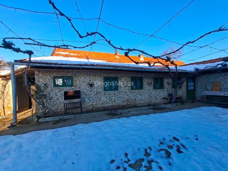 Vand casa cu teren ....... - 4