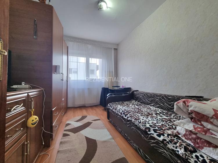 Mioriței, colț cu Banca Națională- Apartament 3 camere decomandate - 5